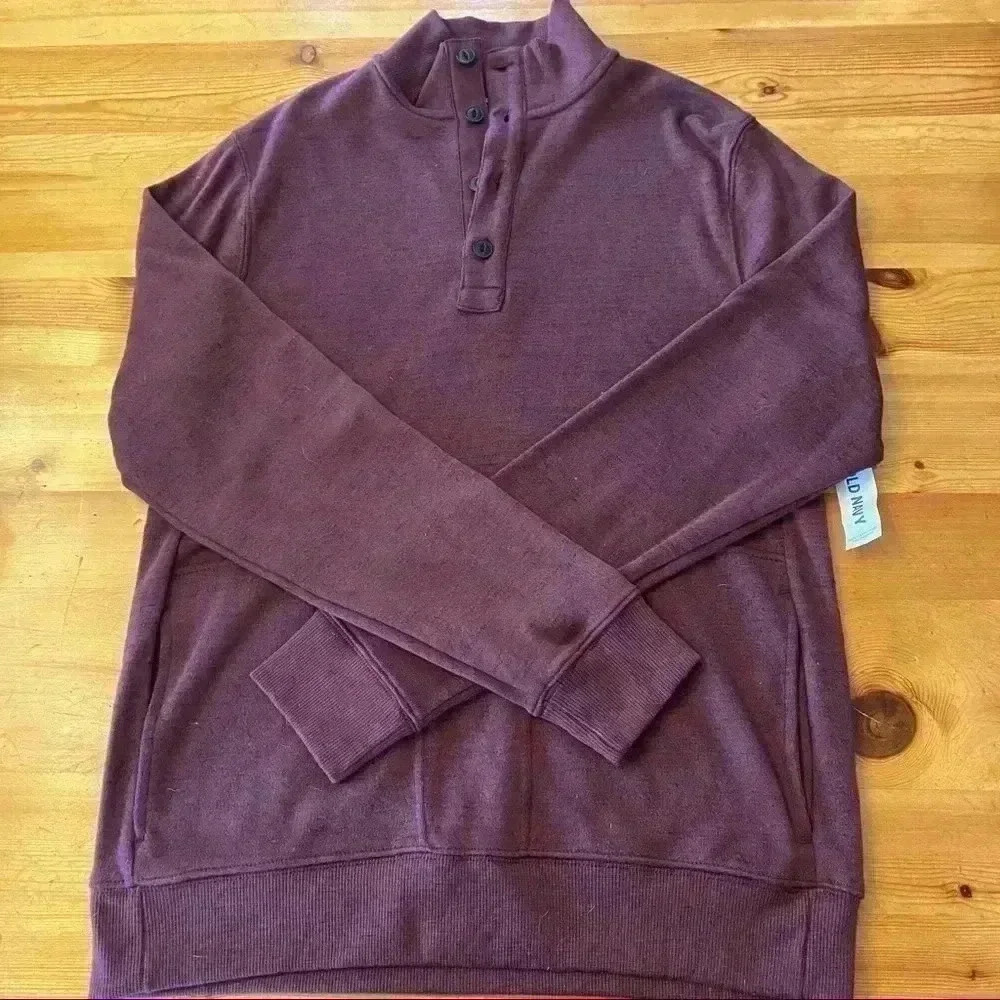 New Old Navy 4 button Henley men’s S